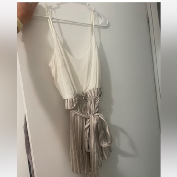 Altar’s State Romper - Picture 2 of 4